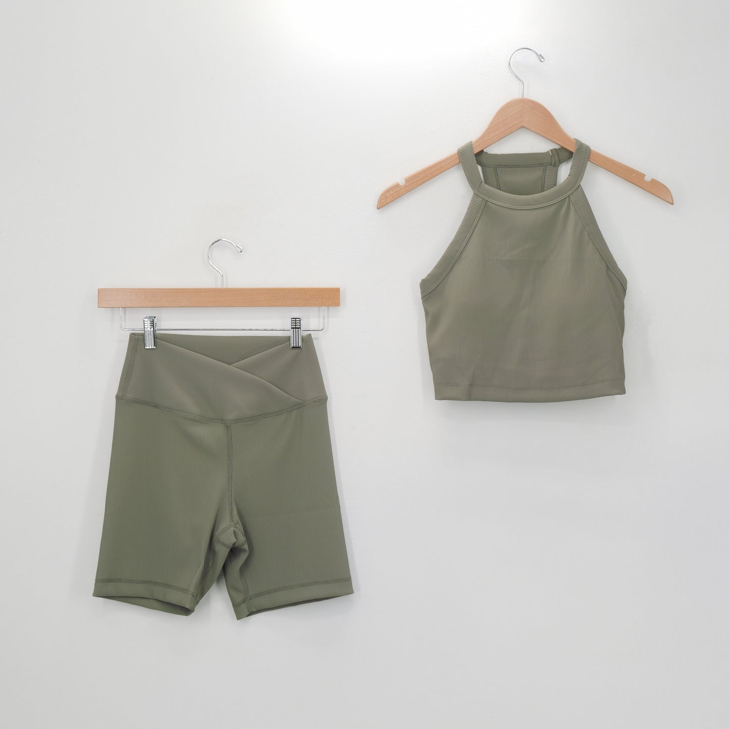 Rib V-waist biker short Smoked Olive